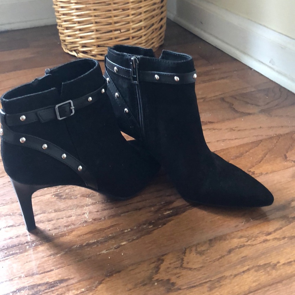 Sam and Libby black Suede boots